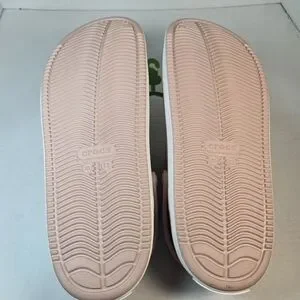 CROCS | Shoes | New Crocs Off Court Clog Pink Claypeachy  display picture 2